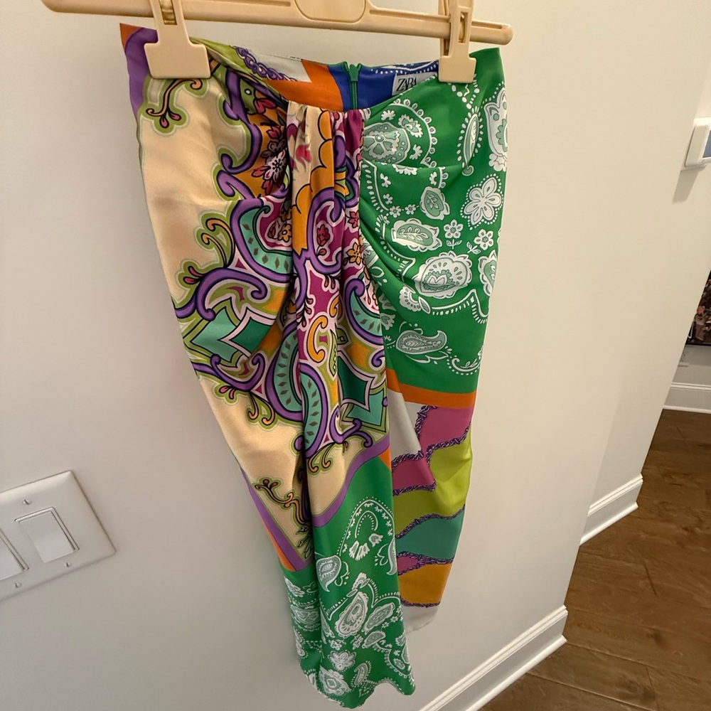 Zara Multicolor Paisley Midi Skirt
